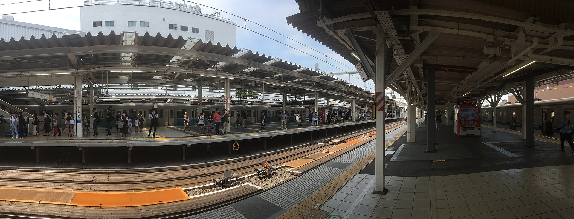 所沢駅のホーム